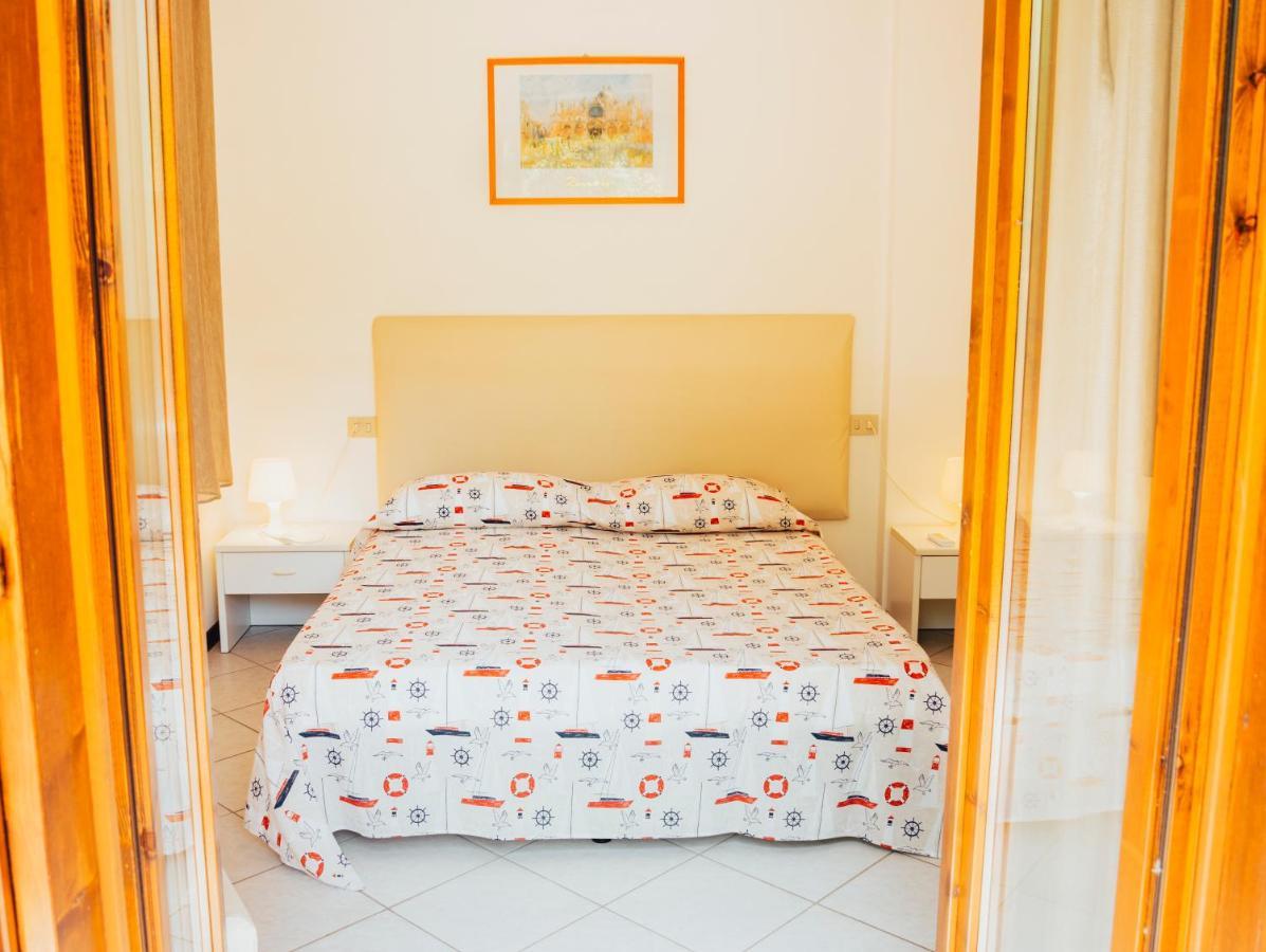 Hotel Villa Rosa Porto Azzurro Eksteriør bilde