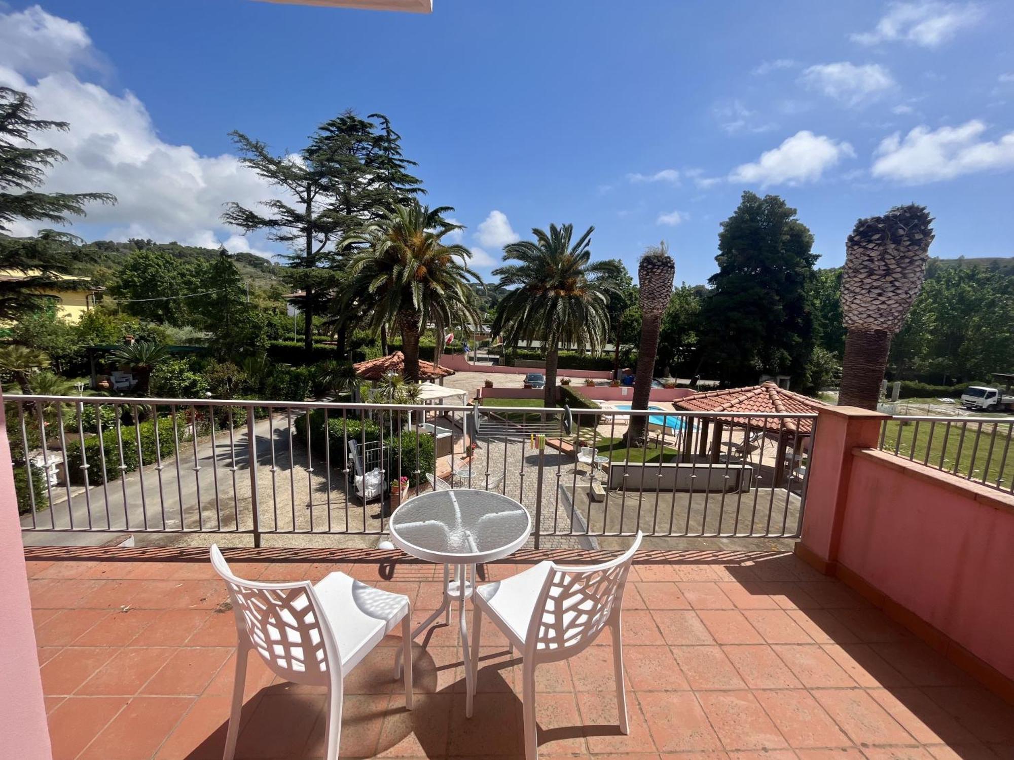 Hotel Villa Rosa Porto Azzurro Eksteriør bilde